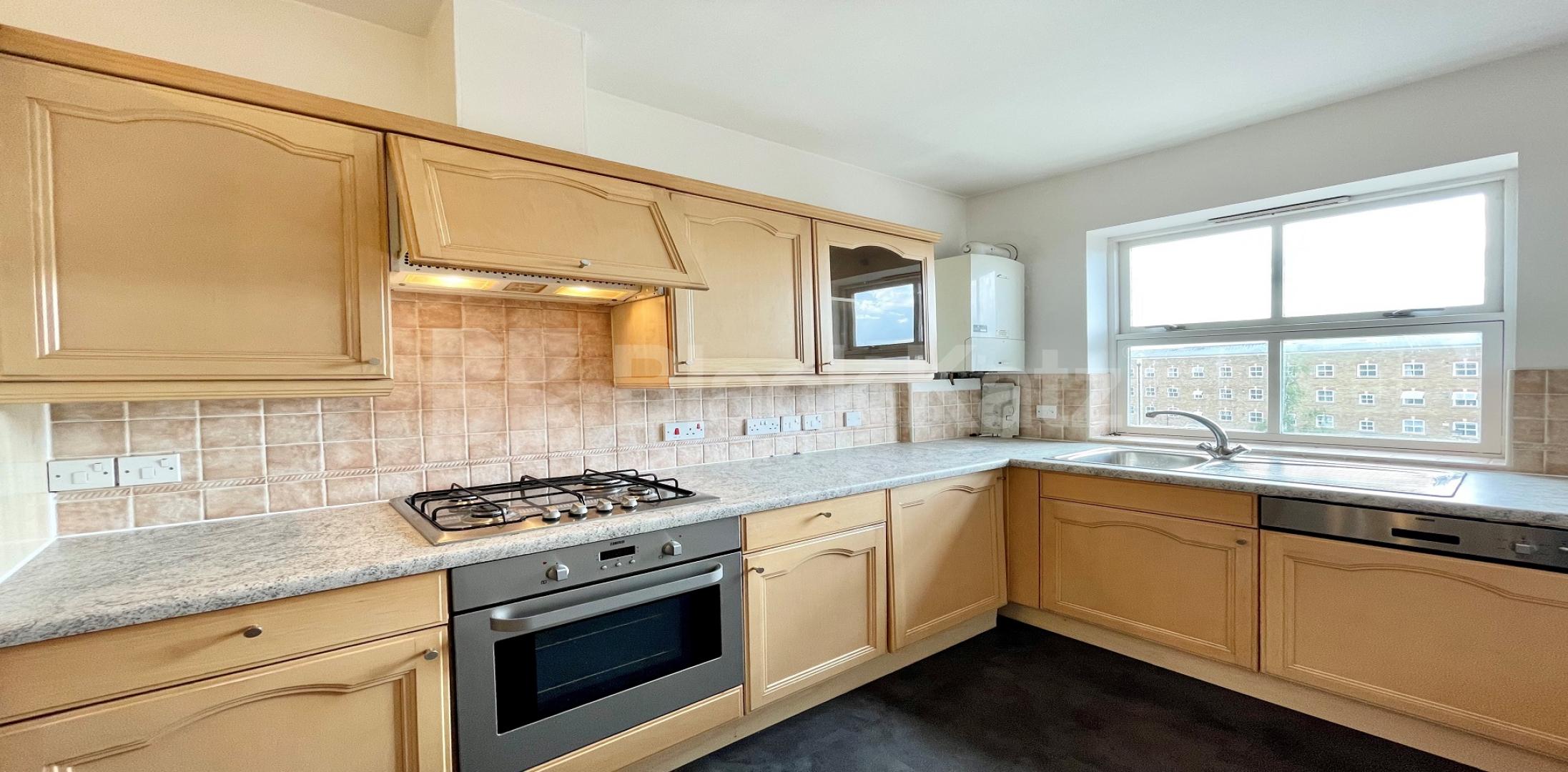 			LET , 3 Bedroom, 2 bath, 0 reception Apartment			 Leathermarket Court - Leathermarket Street, London Bridge